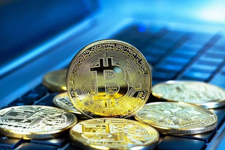 比特币挖矿是什么？2025年最新趋势，散户还适合参与吗？